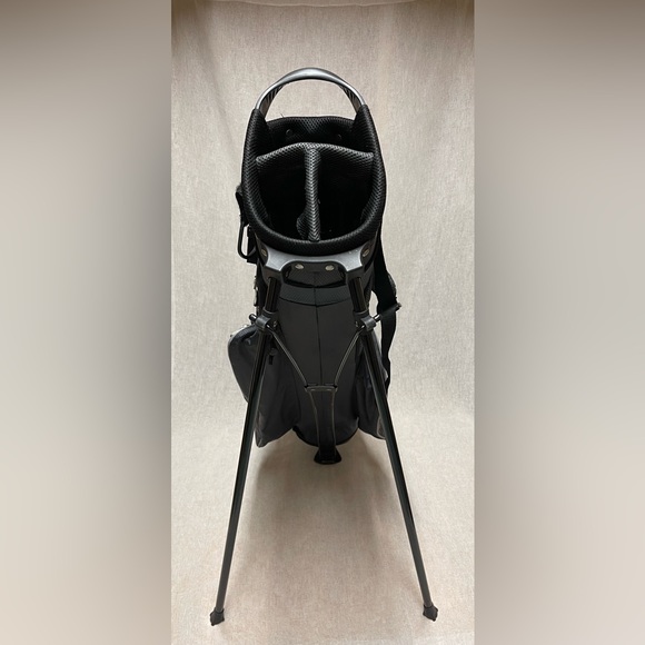 MAXFLI Carry Golf Bag - Picture 2 of 3